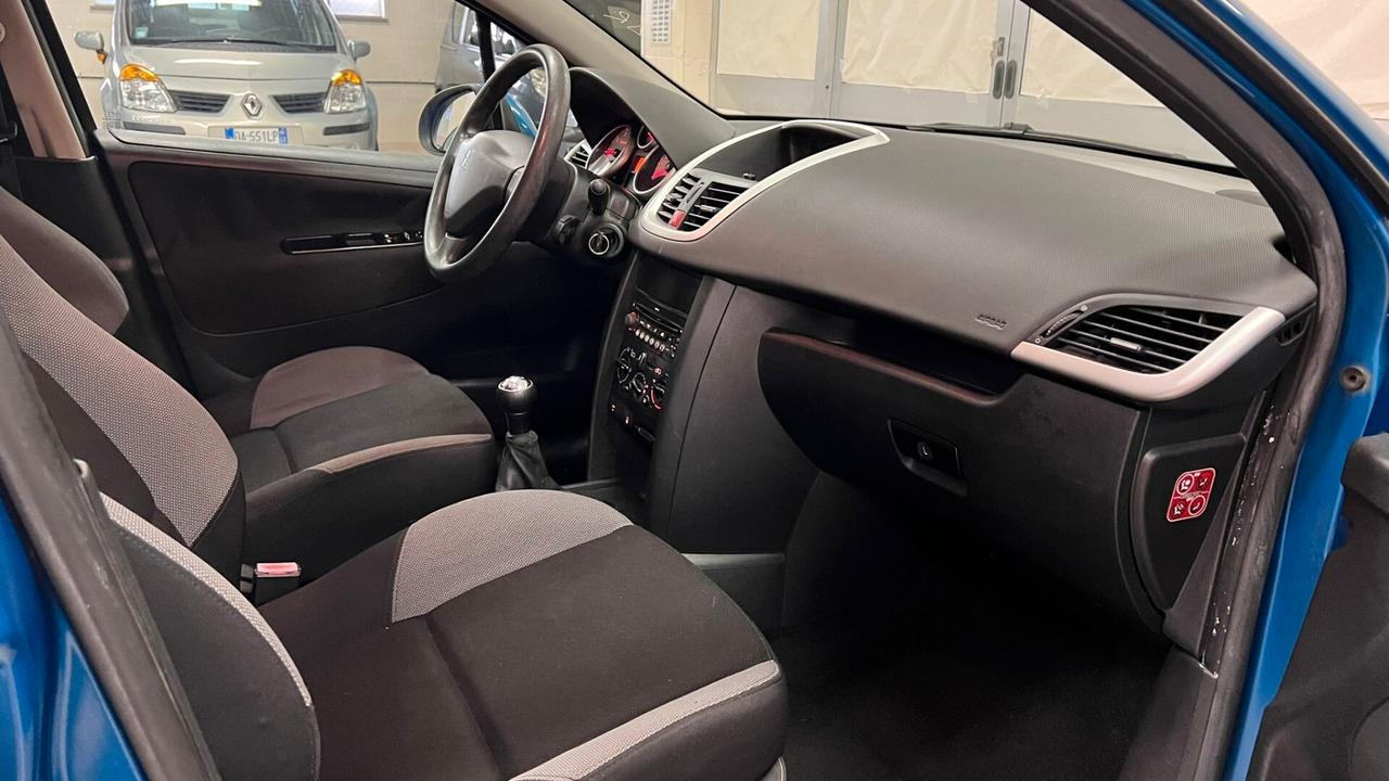 Peugeot 207 1.4 8V 75CV 5p. X Line ECO GPL