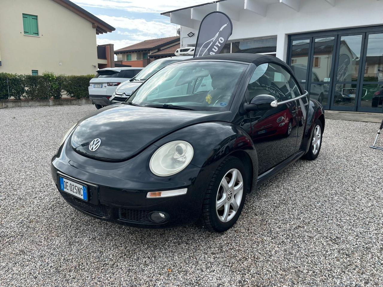 Volkswagen New Beetle 1.6 Cabrio