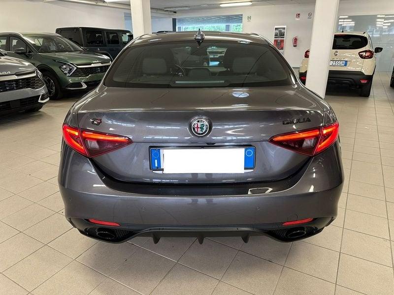 Alfa Romeo Giulia 2.2 Turbodiesel 210 CV AT8 AWD Q4 Veloce