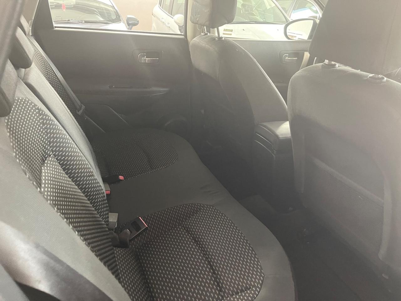 Nissan Qashqai 2.0 dCi DPF Visia 4x4