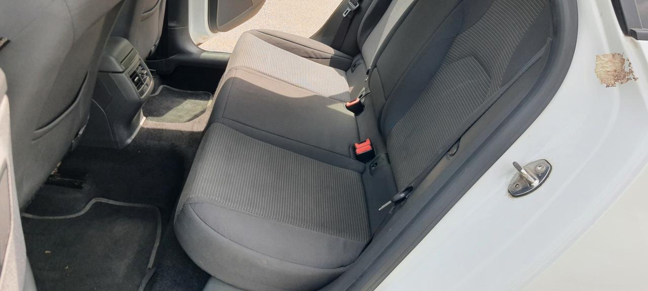 Seat Leon 1.6 TDI 110 CV DSG 5p. Start/Stop Style