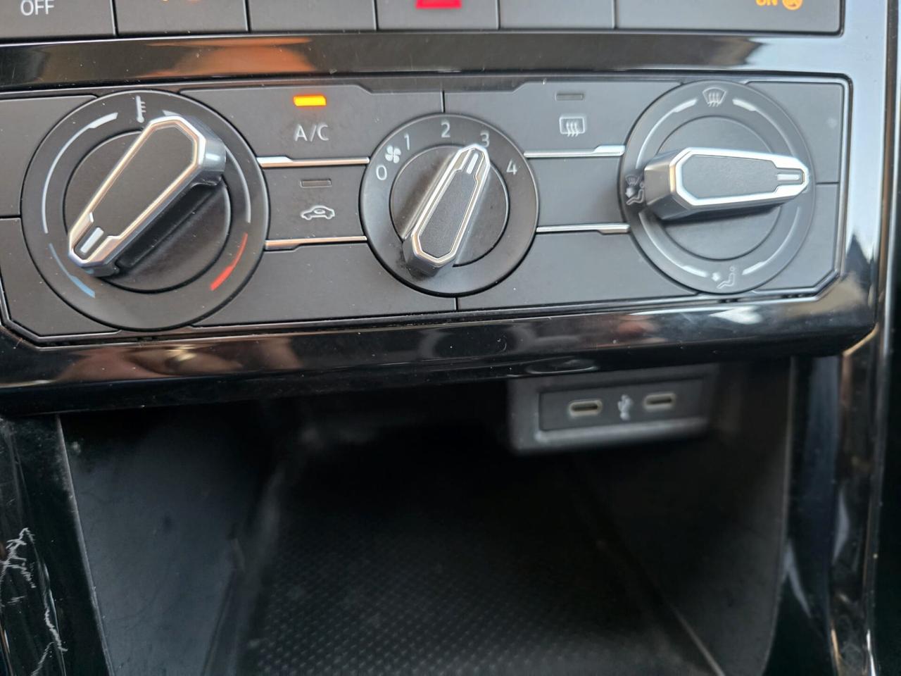 Volkswagen T-Cross 1.0 TSI Style BMT