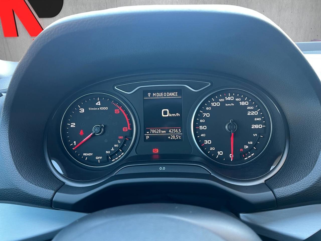 Audi Q2 1.6 TDI Identity Black 115Cv