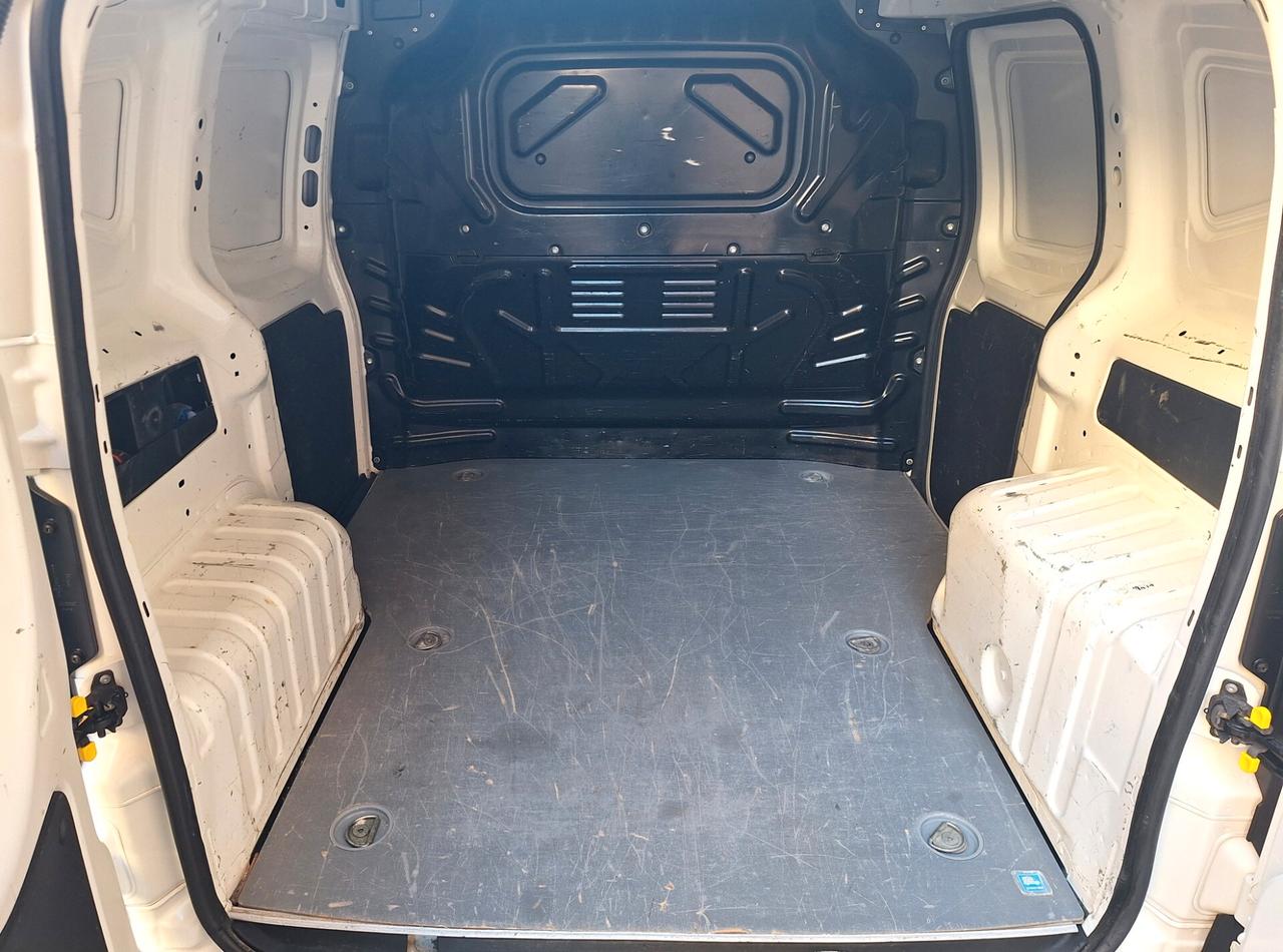 Fiat Fiorino 1.3 MJT 95CV Combinato Adventure