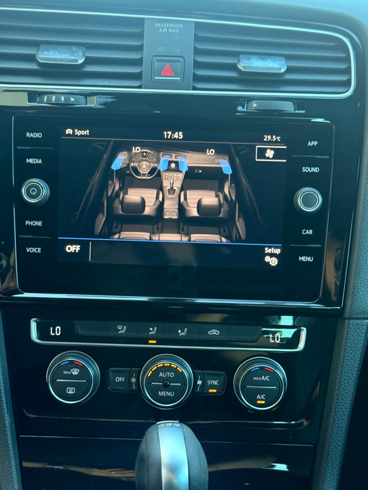 Volkswagen Golf 5p 1.6 tdi Highline 110cv dsg. R-LINE ,APPLE CARPLAY,ANDROID AUTO,BLUETOOTH,NAVI,FARI LED