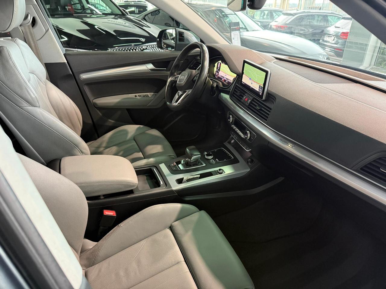 Audi Q5 2.0 TDI quattro S -LINE