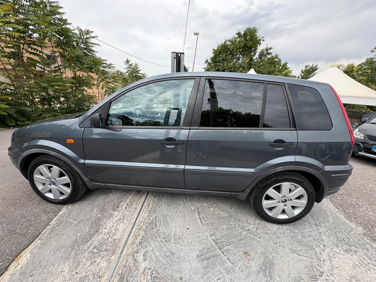 Ford Fusion 1.6 TDCi 5p. Collection