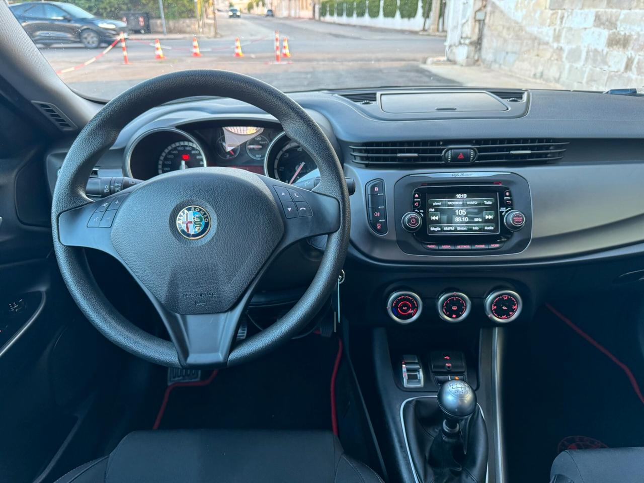 Alfa Romeo Giulietta 1.6 JTDm-2 105 CV Distinctive