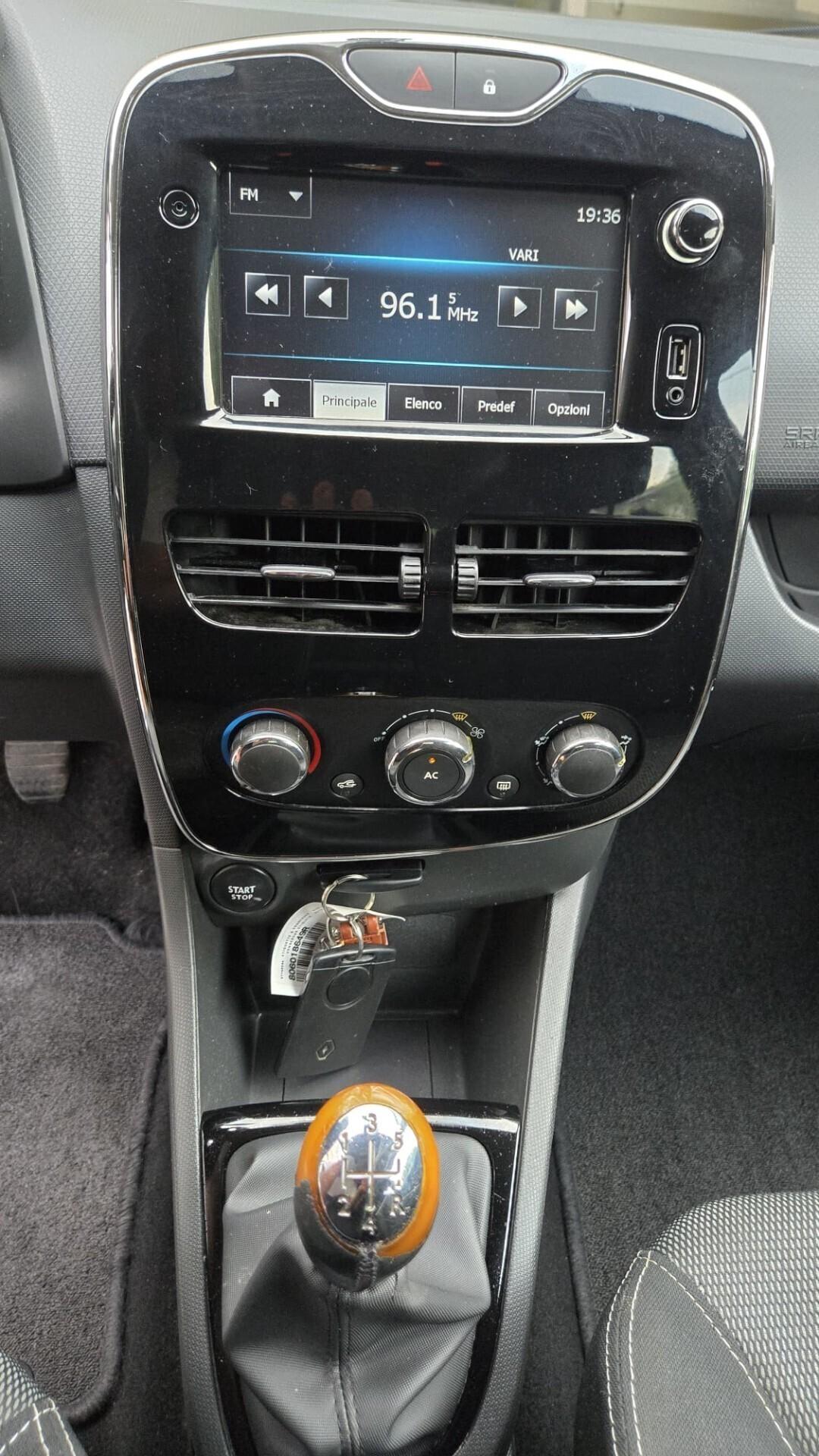 Renault Clio 1.5 dCi 8V 75CV 5 porte Live