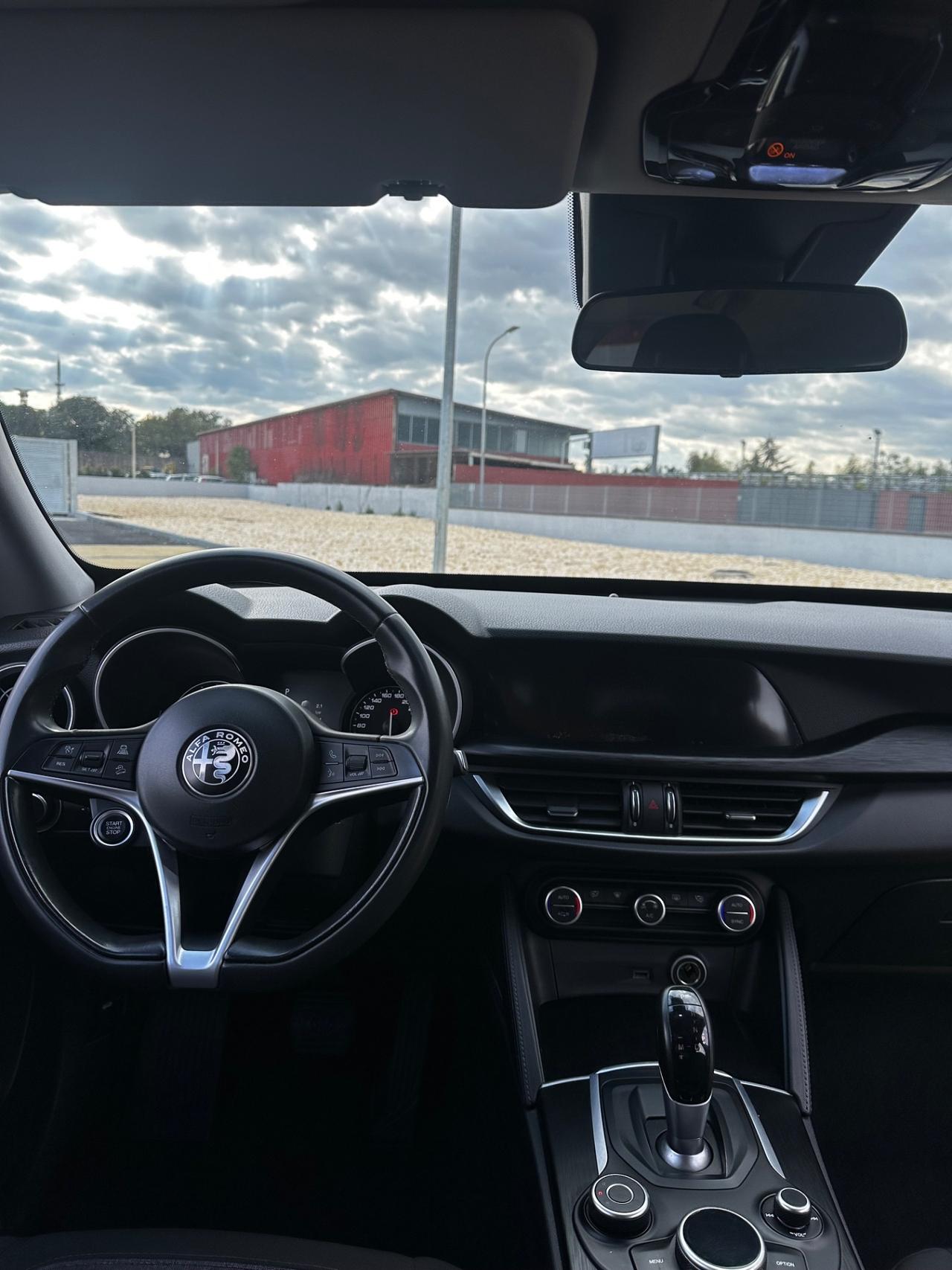 Alfa Romeo Stelvio 2.2 Turbodiesel 210 CV AT8 Q4 Business