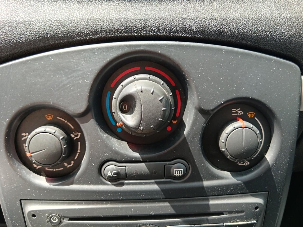 Renault Clio 1.5 DCI 85CV SPORTOUR NAVI