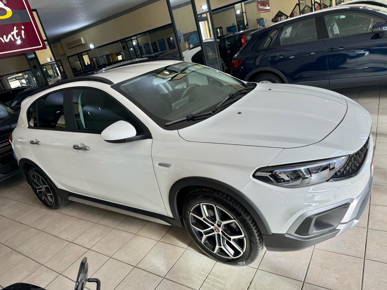 Fiat Tipo 1.0 5 porte Cross