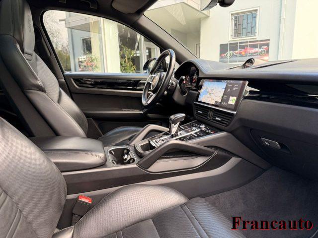 PORSCHE Cayenne 3.0 V6