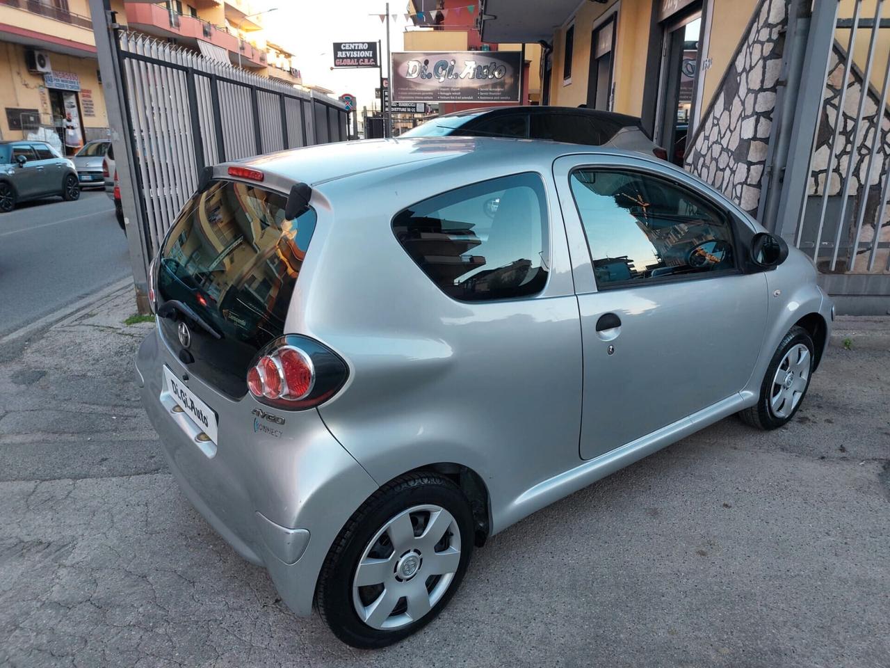 Toyota Aygo 1.0 12V VVT-i Connect