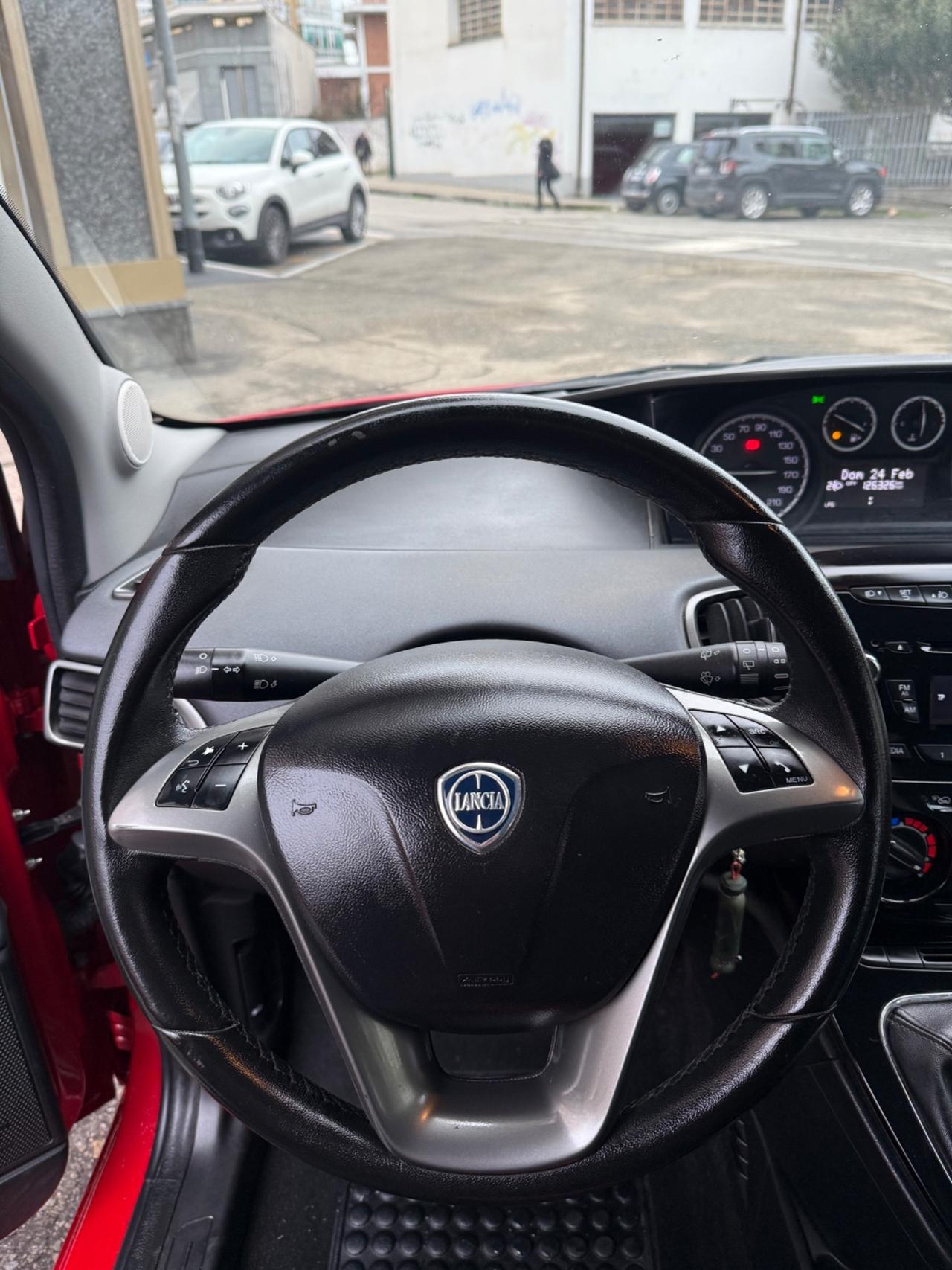 Lancia Ypsilon 1.2 69 CV Gpl