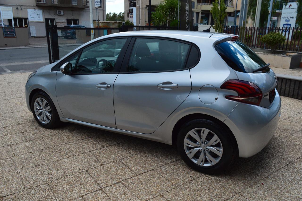 Peugeot 208 BlueHDi 100 5 porte Allure