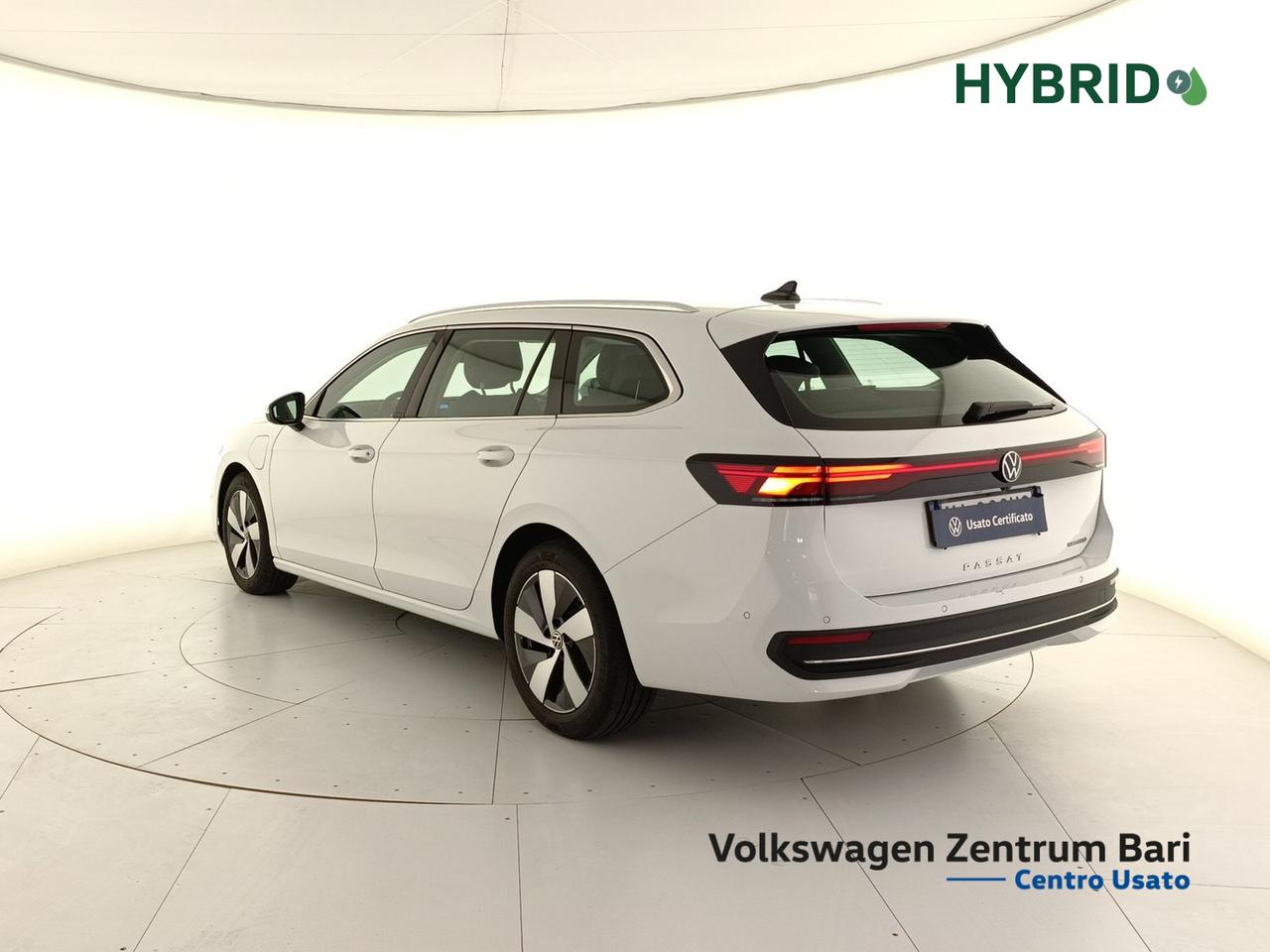 Volkswagen Passat 1.5 tsi ehybrid business 204cv dsg