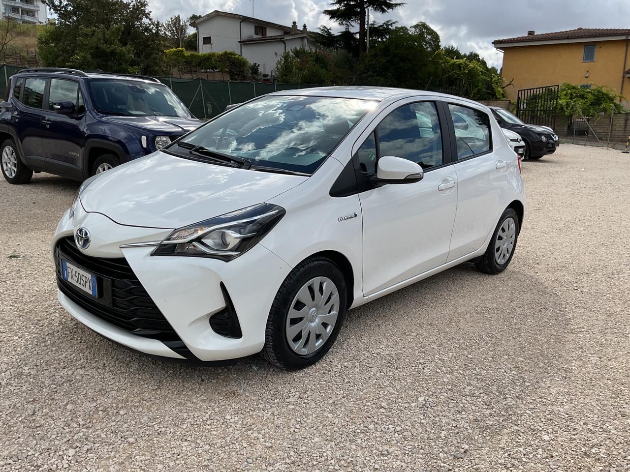 Toyota Yaris 1.5 Hybrid 5 porte Active