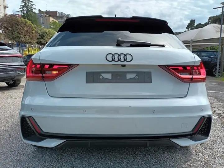 Audi A1 SPB 30 TFSI S tronic Identity Black 116cv