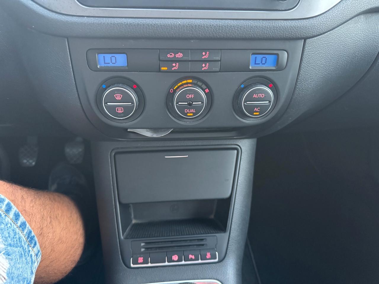 Volkswagen Tiguan 2.0 16V TDI DPF Sport & Style (18°)