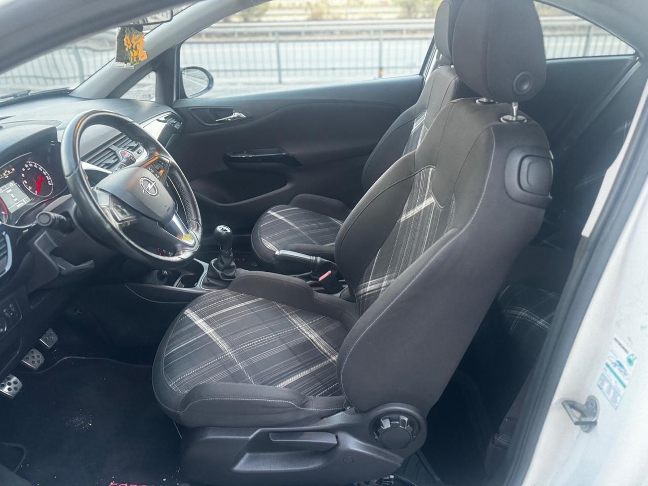 Opel Corsa 1.3 CDTI ecoFLEX S&S b-Color 2015