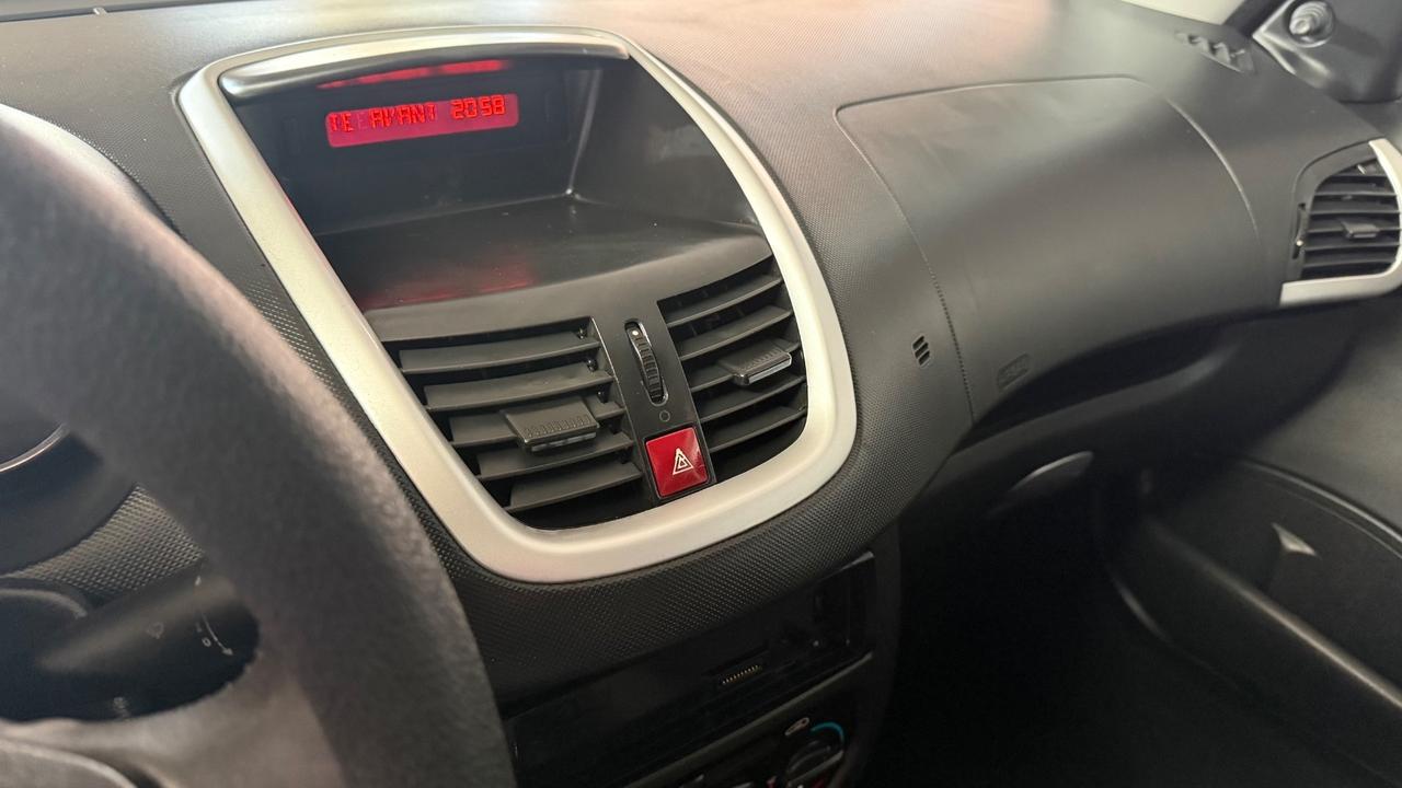 Peugeot 206 Plus 1.1 60CV 5p. Urban ECO GPL
