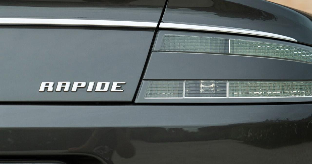 Aston Martin Rapide 4 porte