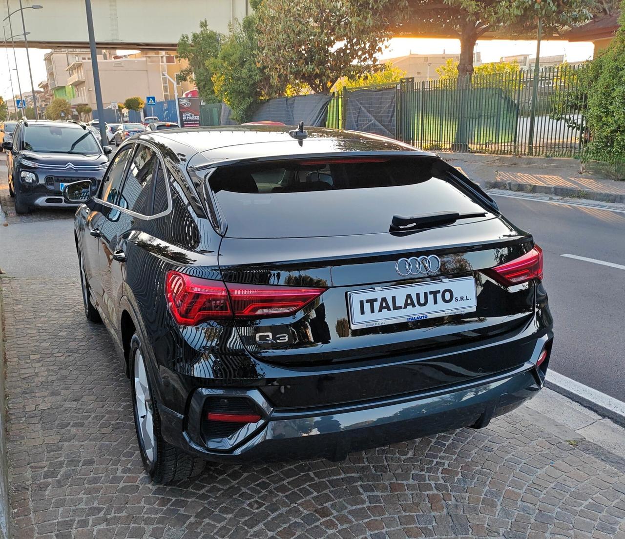 Audi Q3 SPB 35 TDI S tronic Business Plus