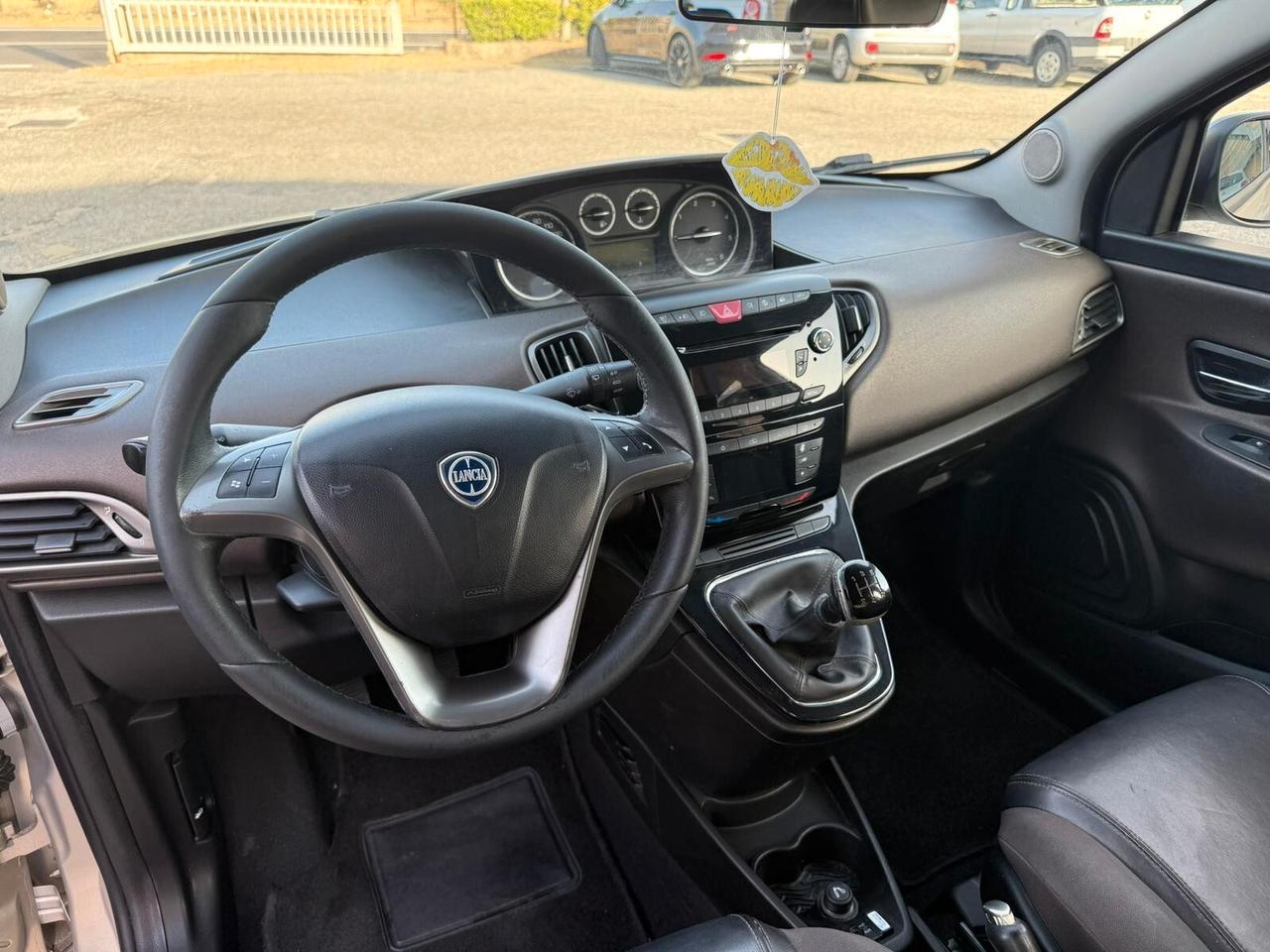 Lancia Ypsilon 1.3 MJT 16V 95 CV 5 porte S&S Gold