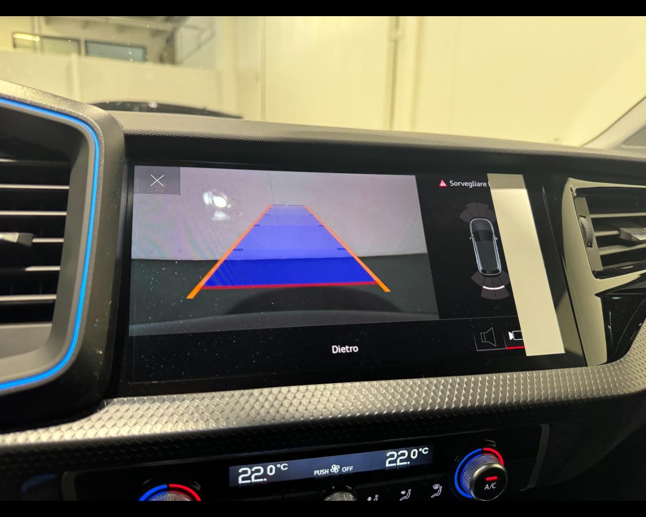 AUDI A1 ALLSTREET 30 TFSI S-TRONIC IDENTITY CONTRAST