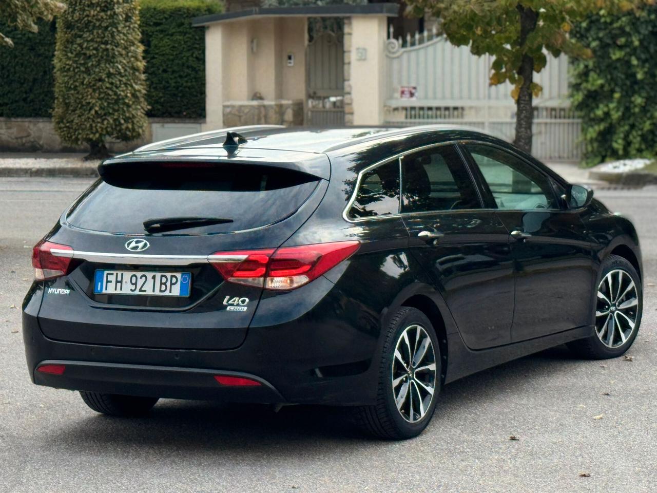 Hyundai i40 La macchina è perfetta di tutto..CELL 320 147 1147 WUATSAPP