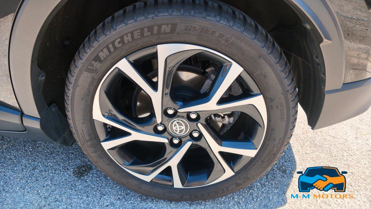 Toyota C-HR 1.8hcvt