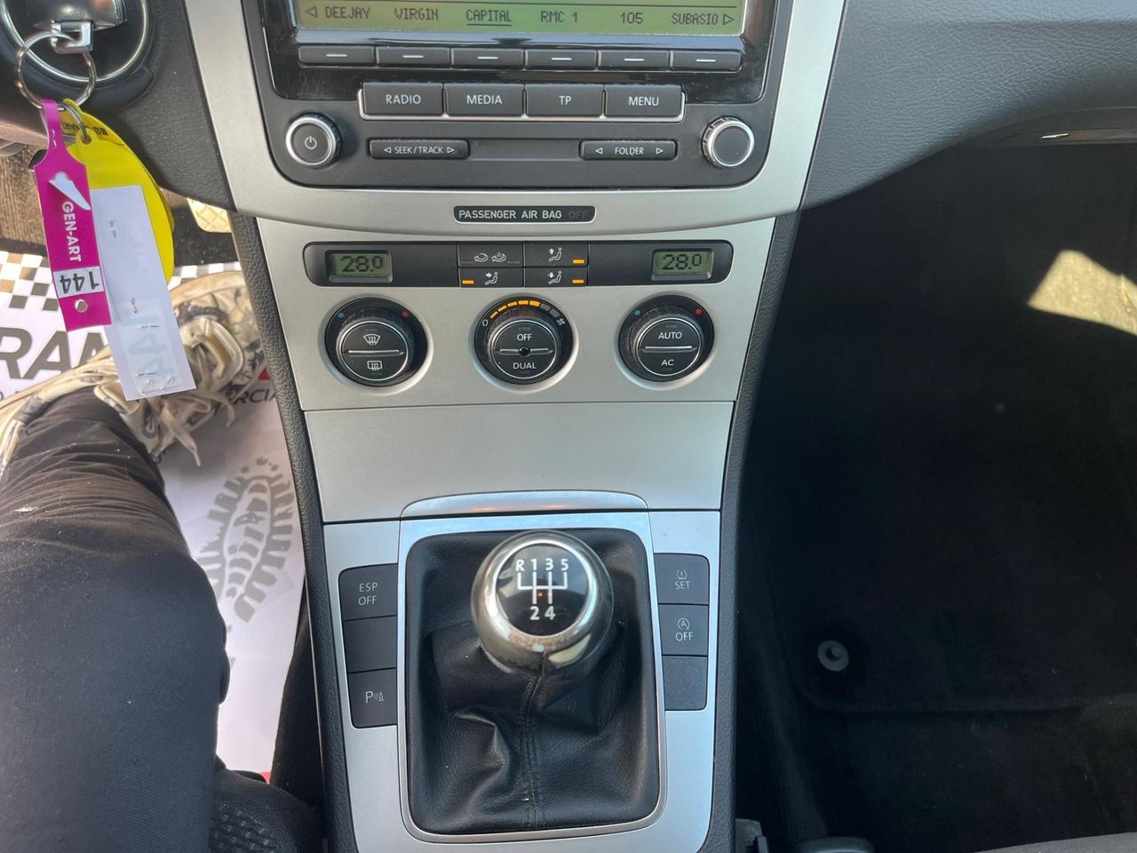 Volkswagen Passat 2.0 TDI Sw Unico - 2009