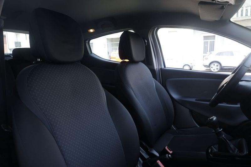 Lancia Ypsilon Lancia Ypsilon 1.2 69 CV 5 porte Platinum Unicoproprietario