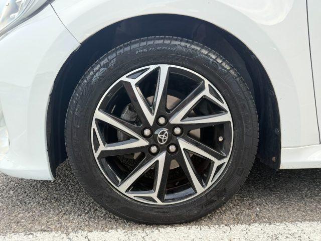 TOYOTA Yaris 1.0 5 porte Dynamic