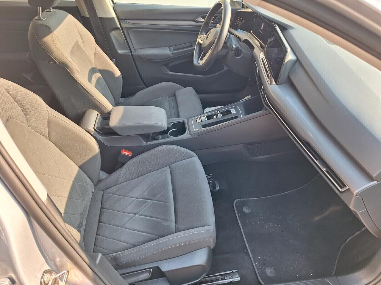 Volkswagen Golf Variant 1.5 TGI DSG Life