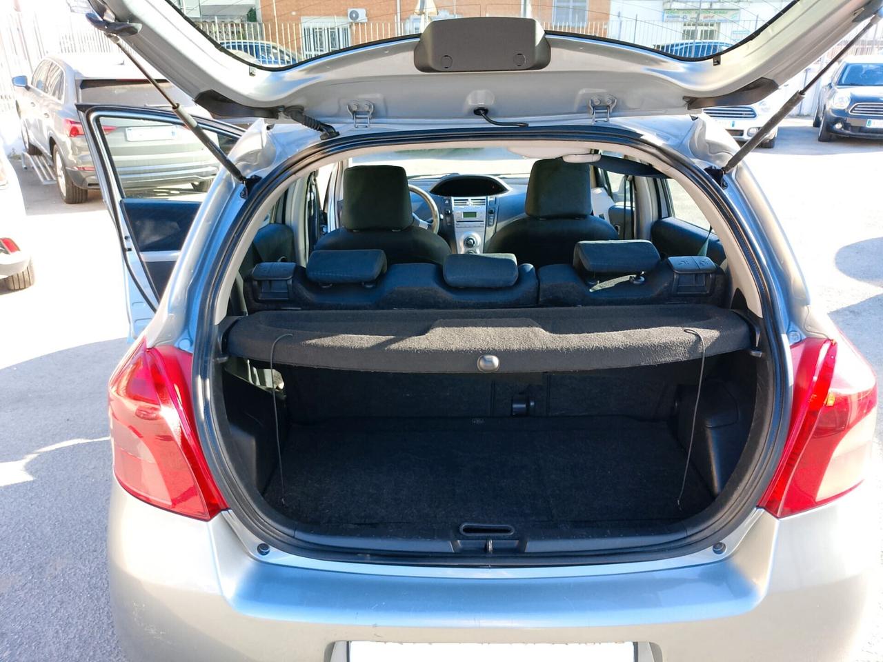 Toyota Yaris 1.4 D-4D 5 porte Sol