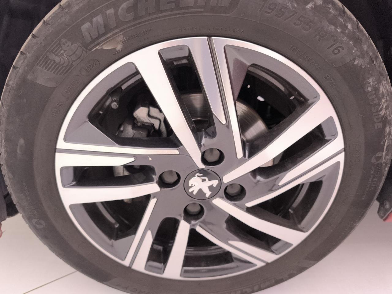 PEUGEOT 208 II 2019 - 208 1.2 puretech Allure Pack s&s 75cv