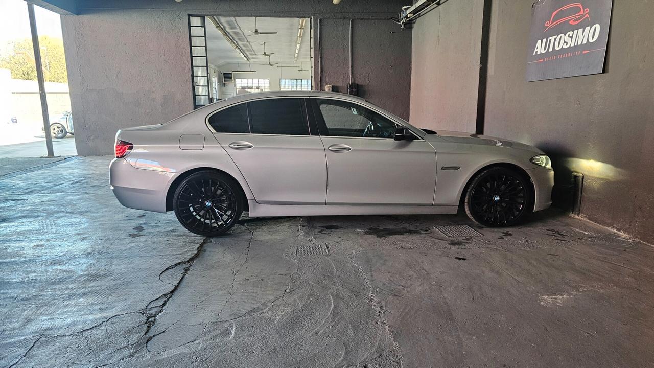 Bmw 318 318d xDrive Luxury