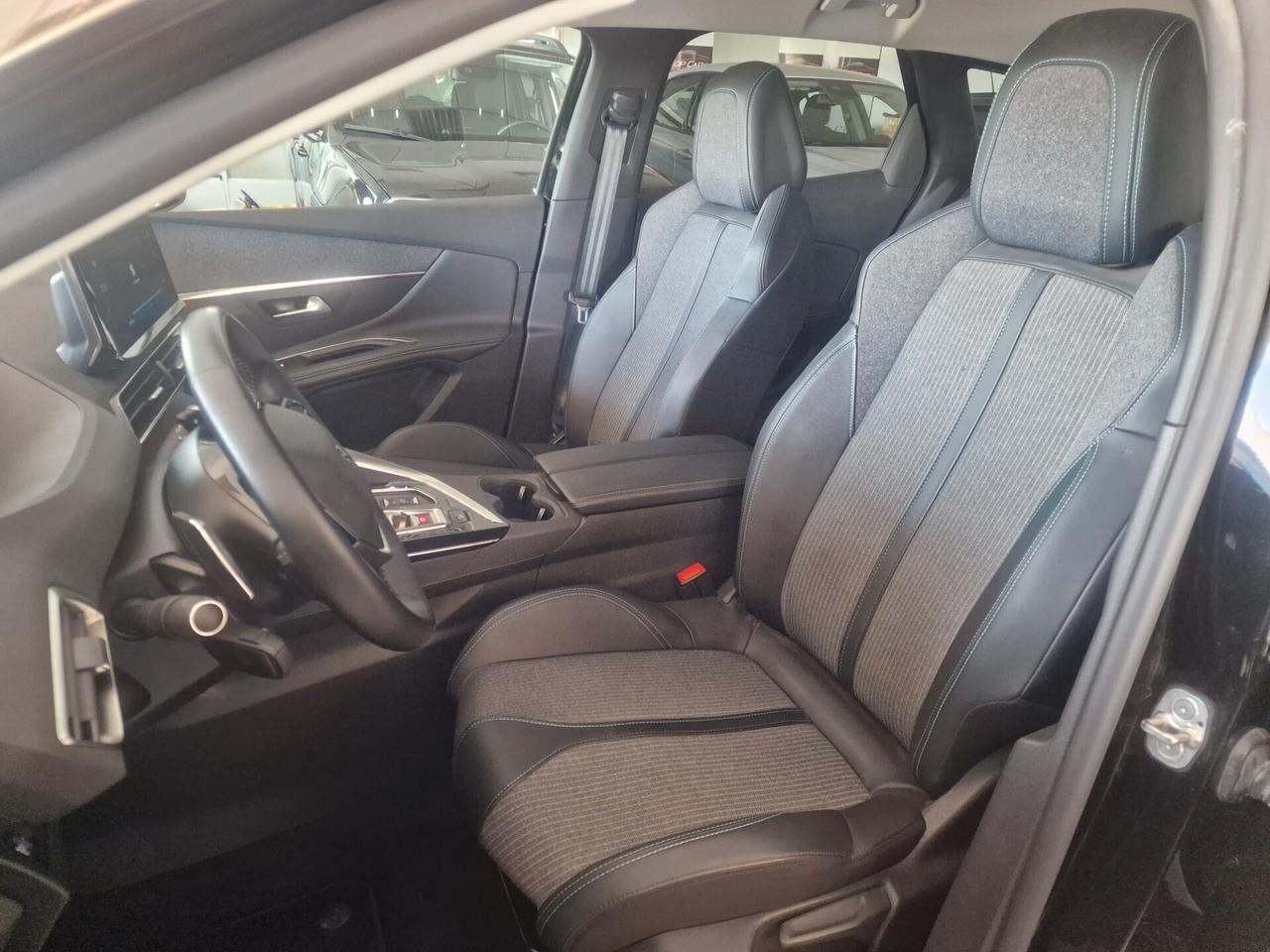 Peugeot 3008 1.5 HDi 130cv Allure EAT8