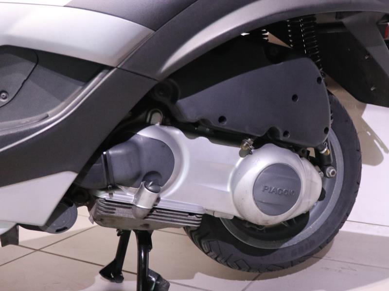 Piaggio MP3 125