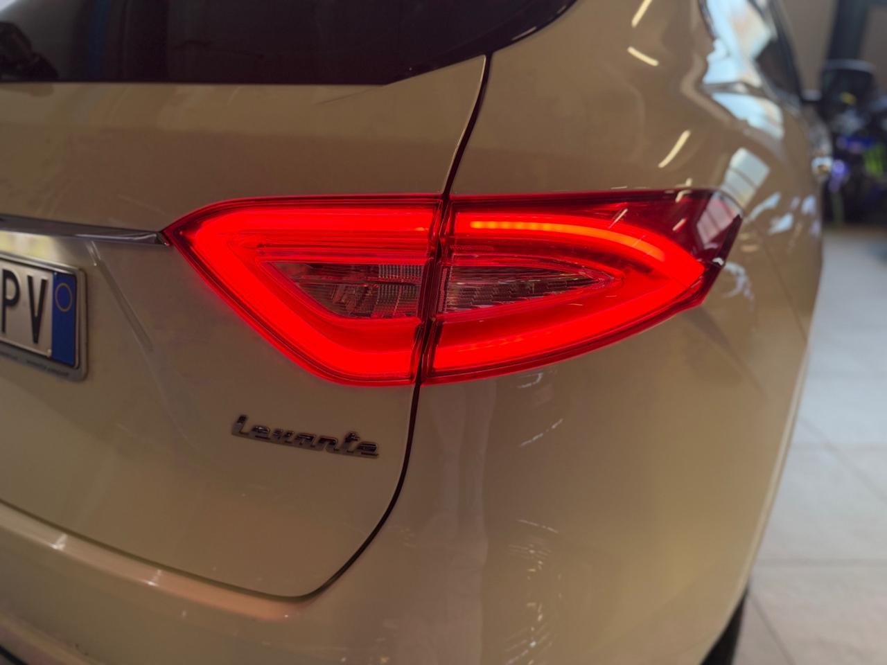 Maserati LEVANTE V6 AWD GRANDSPORT TETTO PELLE