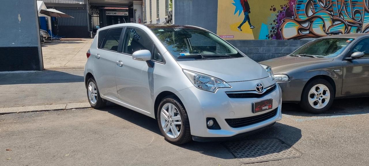 Toyota Verso-S 1.3 CVT Active