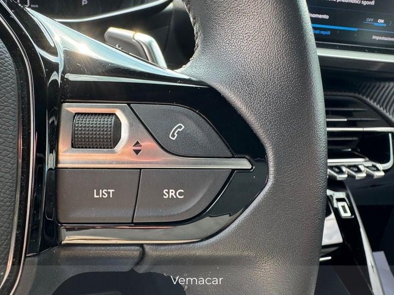 Peugeot 2008 BlueHDi 130 EAT8 Allure Pack aut.-CAR PLAY RETROC-SOLO KM 21200!