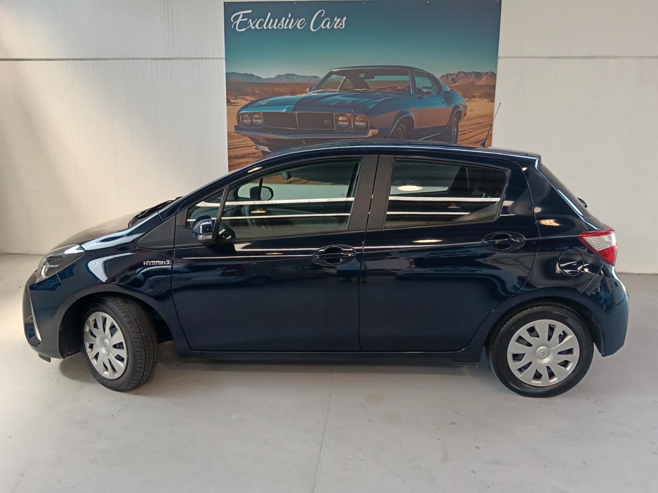 Toyota Yaris 1.5 Hybrid 5 porte Business PREZZO REALE