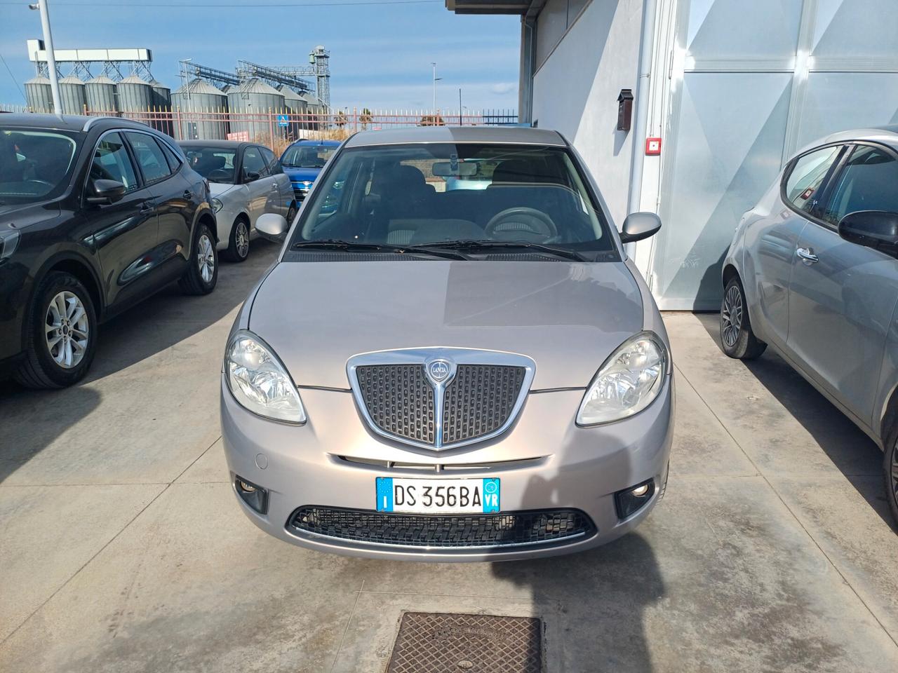 Lancia Ypsilon 1.3 MJT 75 CV Oro Clima/Servo