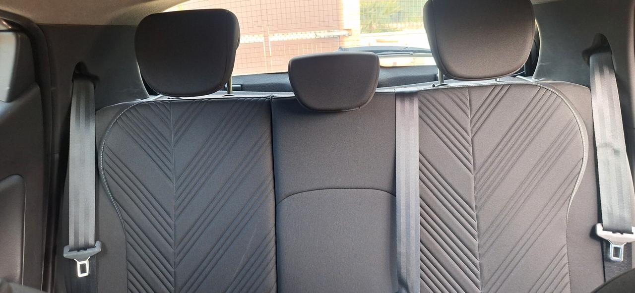 Lancia Ypsilon 1.0 FireFly 5 porte S&S Hybrid Gold Plus