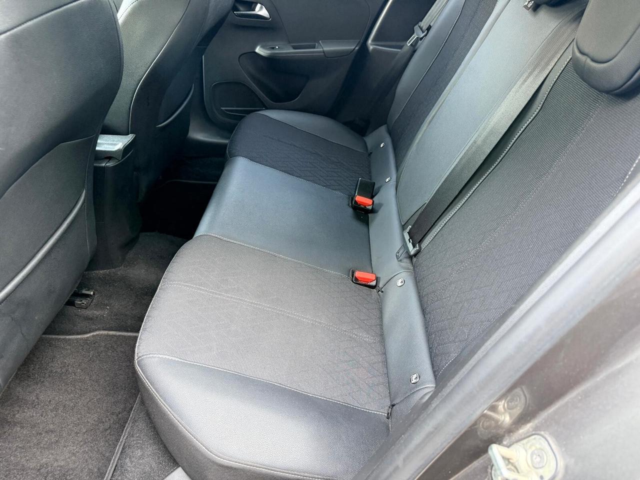 Opel Corsa 1.2 100 CV Elegance