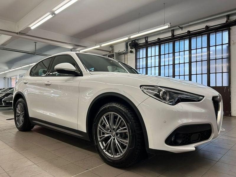 Alfa Romeo Stelvio 2.2 Turbodiesel 160 CV AT8 RWD Super