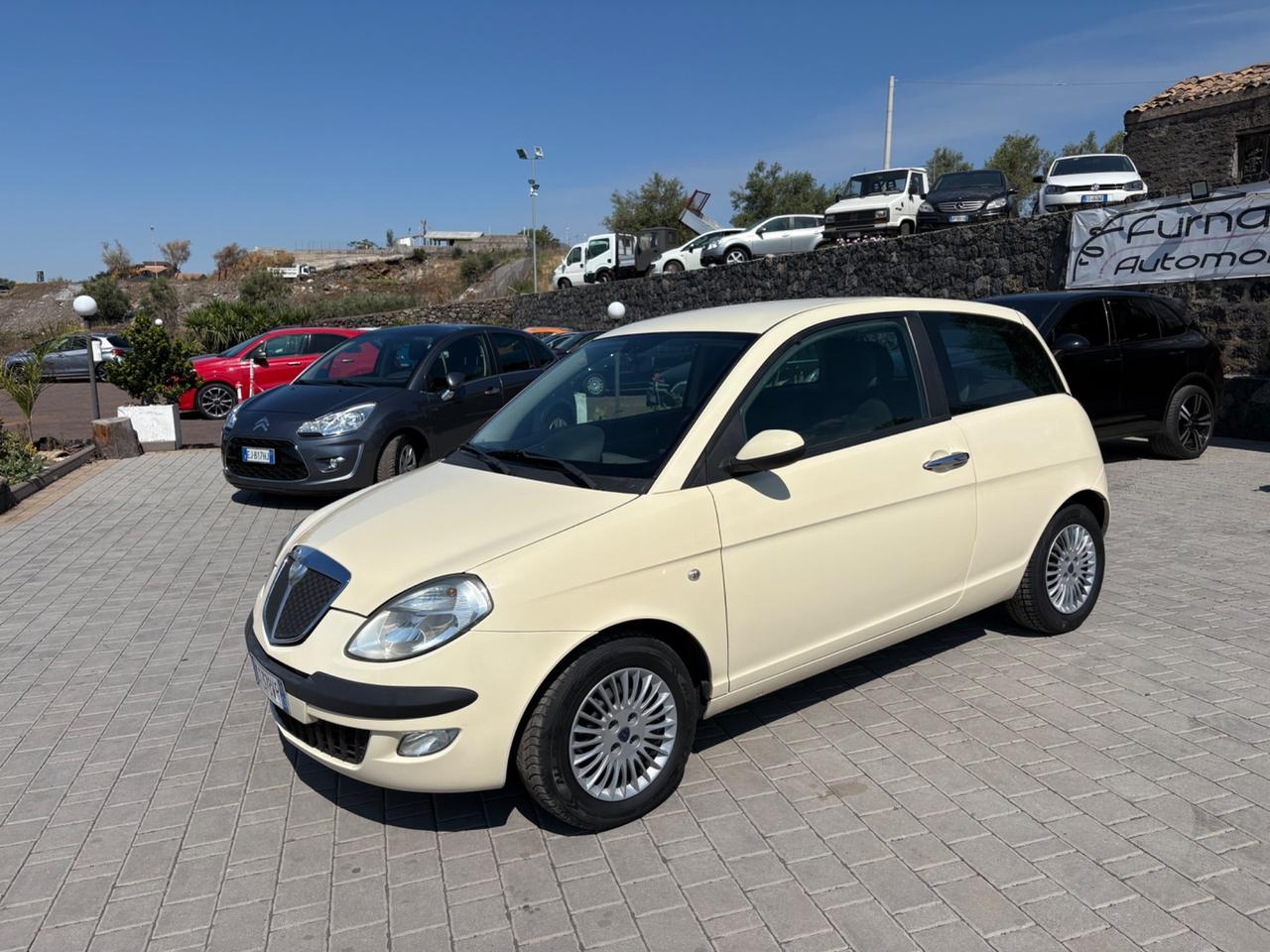 Lancia Ypsilon 1.2 fire